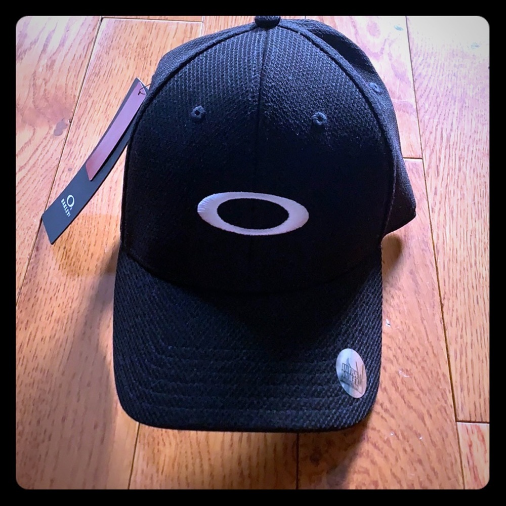 Oakley Golf Black Ellipse Hat